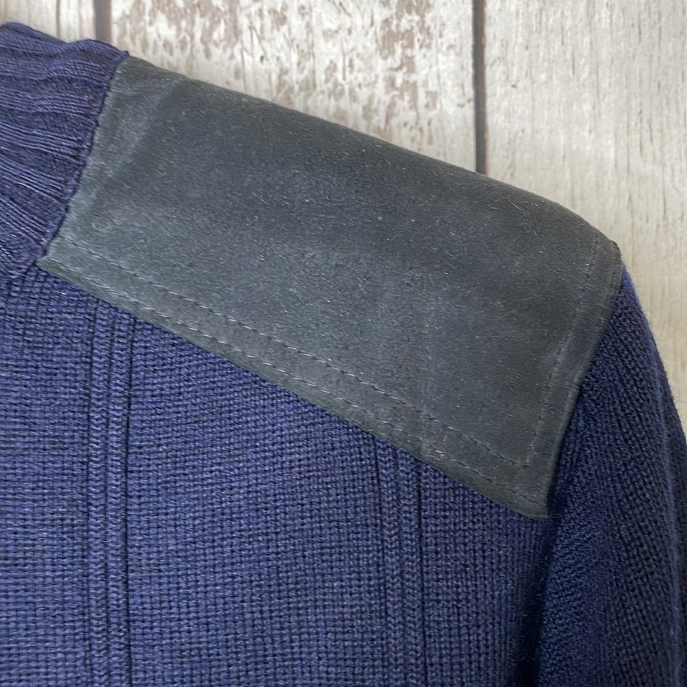 Burberry’s vintage sweater size medium? - Picture 5 of 12